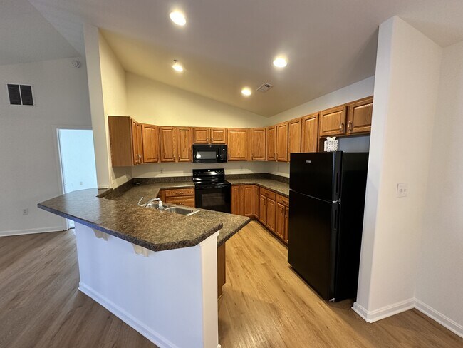 Photo - 4303 Summer Brook Ln