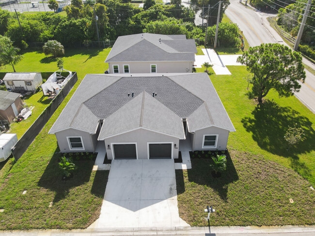 Photo - 1388 NW Charlie Green Dr