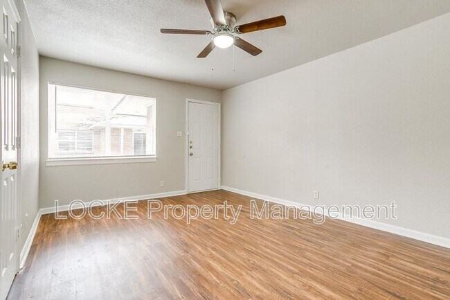 Photo - 3417 S University Dr