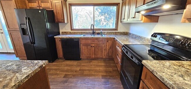 Photo - 1231 Cedar Park Pl