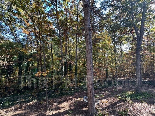 50 Greenland Dr