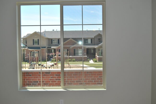 Photo - 113 W 3430