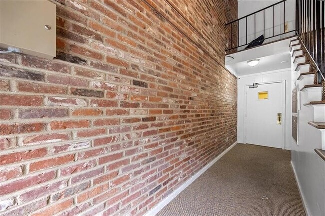 Photo - 920 Margarite Dr