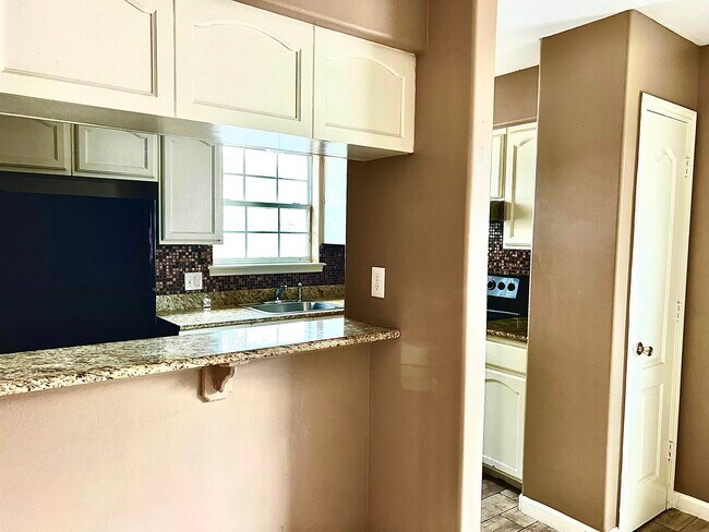 Photo - 3110 Cuernavaca Dr