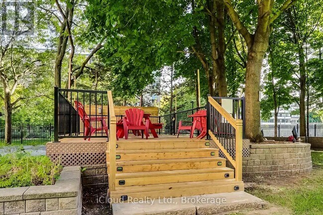 Photo - 21 Overlea Blvd Unit 912