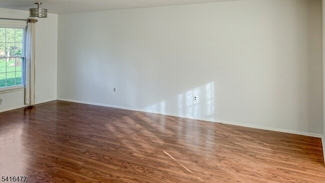 Photo - 247 Fairfield Ln