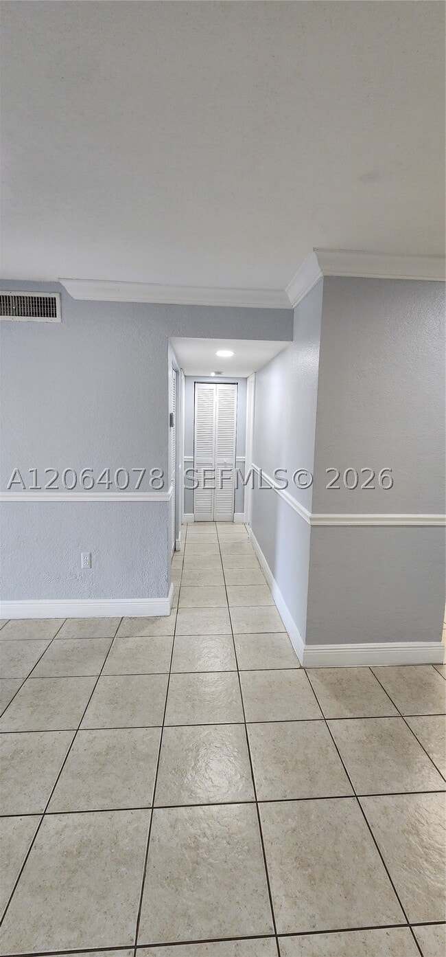 9405 SW 76th St Unit Y32