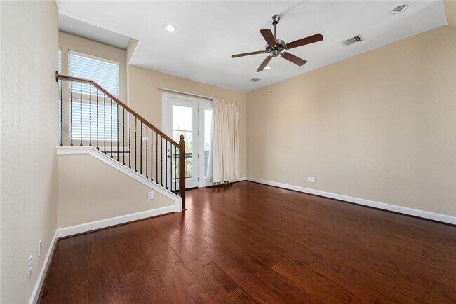Photo - 2814 Polk St