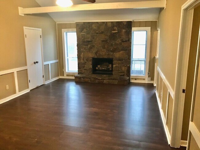 Photo - SantaValleySt2990 Unit 1