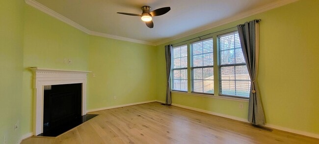 Photo - Large 4 bedroom 3 1/2 bath home that backs up to the 15th green in Magnolia Green.