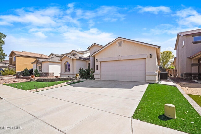 Photo - 14560 Meadow Lawn