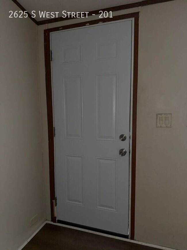 Photo - 2625 S West St