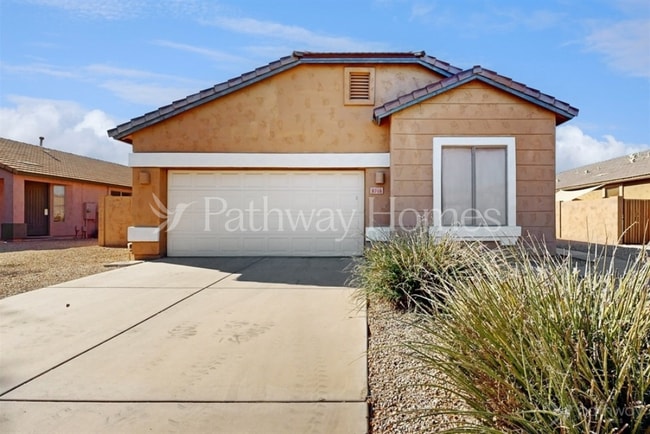 Building Photo - 8718 N 57th Ln