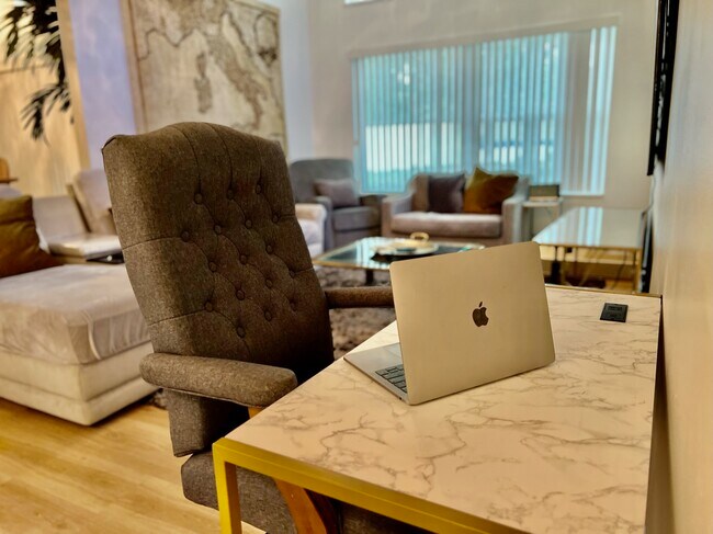 Photo - 4760 Lake Cecile Dr