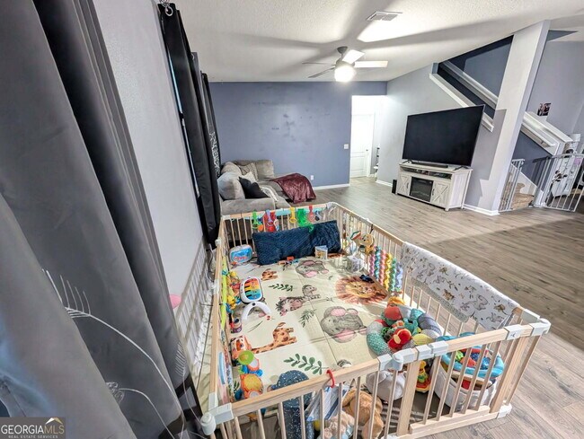 Photo - 215 Brooklet Cir