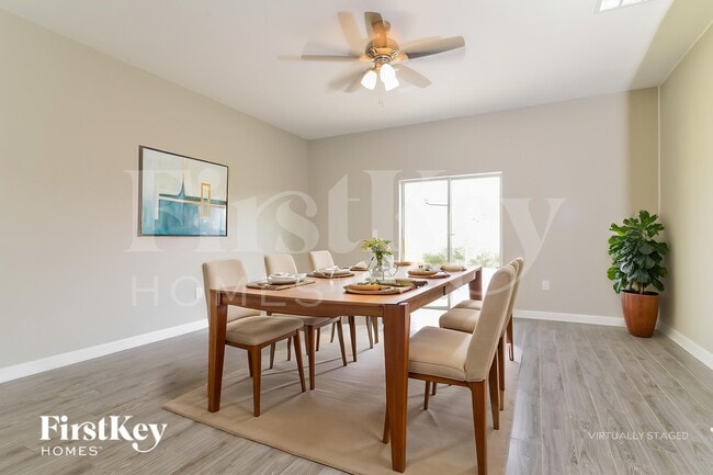Photo - 1320 Oak Crest St