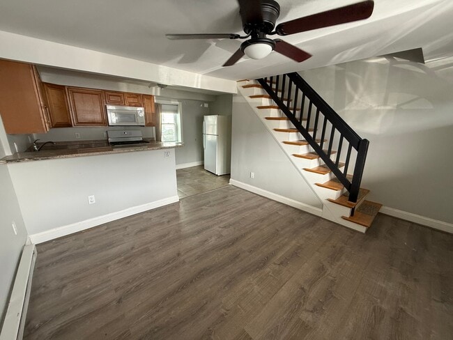 Photo - 2a Bragg Ave Unit A