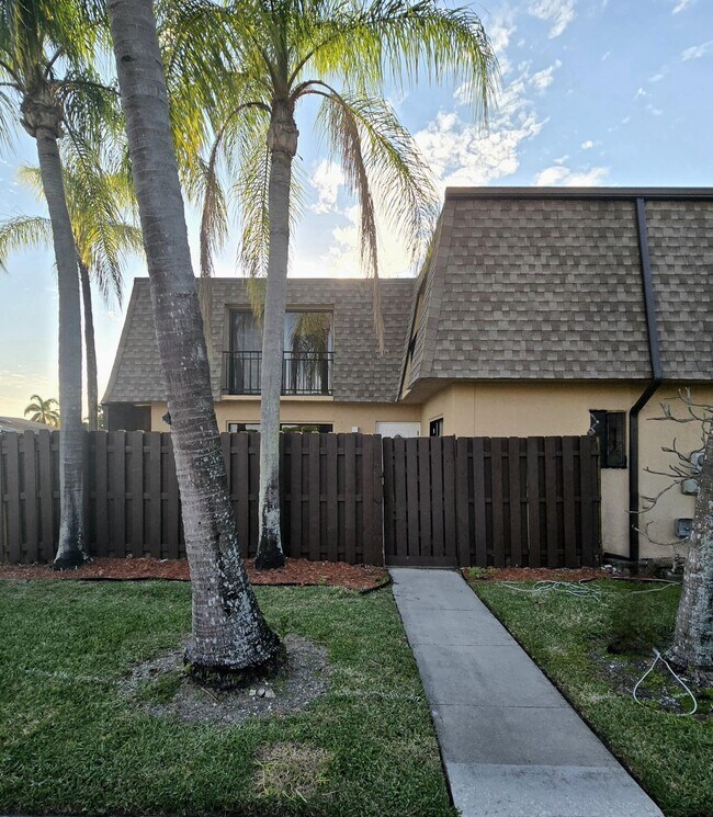 4204 Waterview Cir