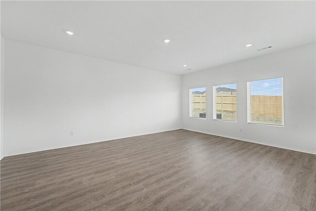 Photo - 3401 SW Endearment St