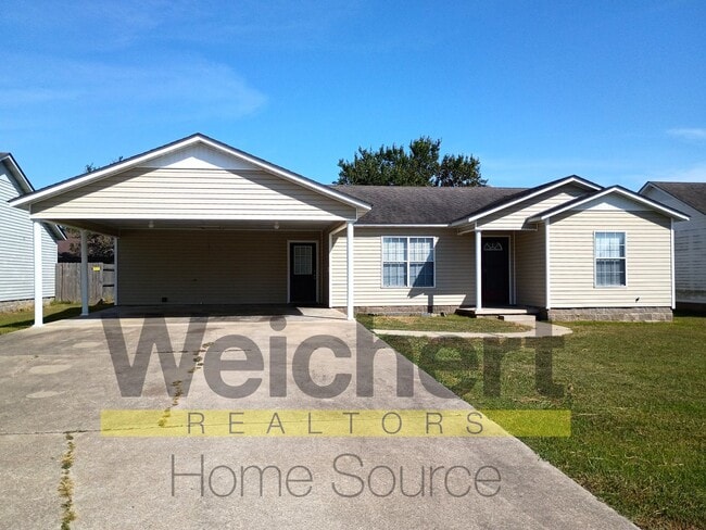 Building Photo - Charming 3-Bedroom Home with Spacious Yard...