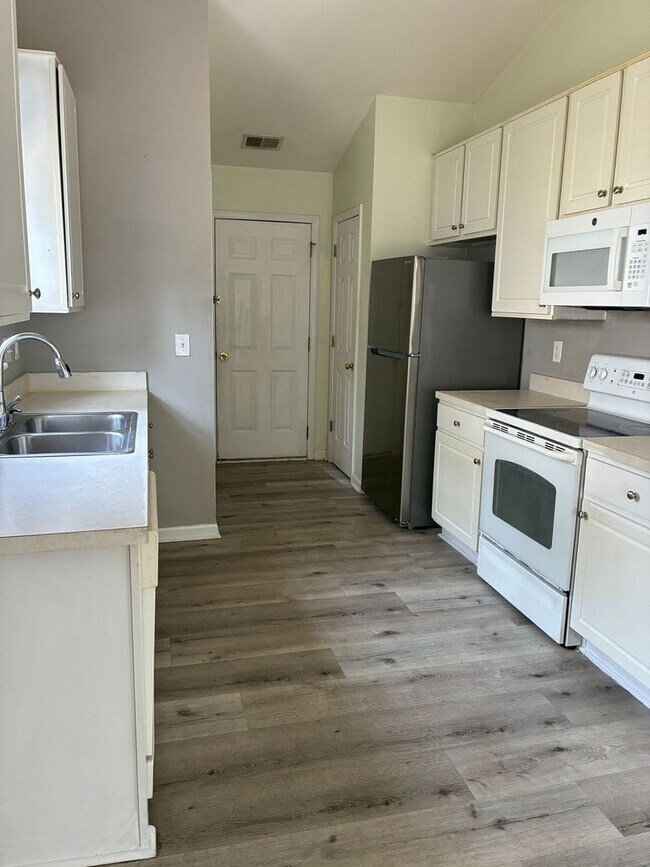 Photo - Southgate 3BR, 2BA home fully fenced