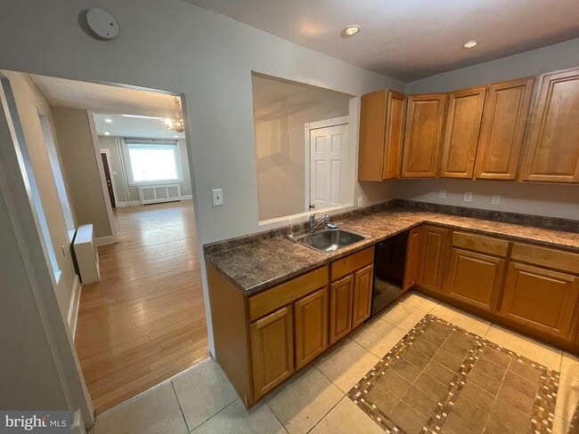 Photo - 141 Leverington Ave