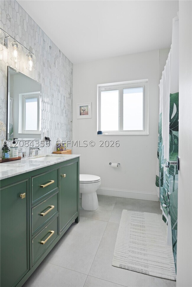 Photo - 1400 NE 104th St