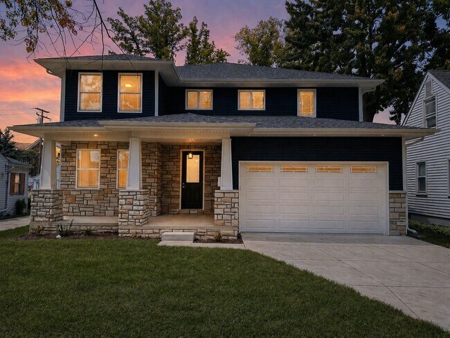 Photo - Stunning Contemporary New Build in Northwest Royal Oak