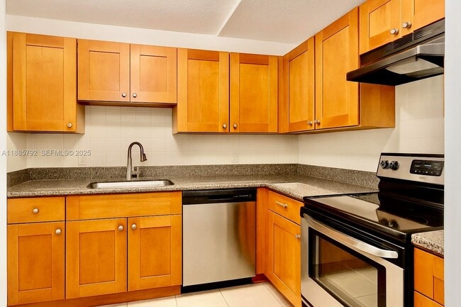 Photo - 4848 NW 24th Ct Unit 203