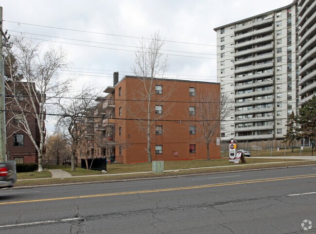 Photo - Danforth Apartments