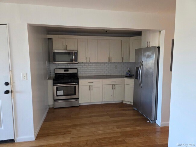 Photo - 1-68 Beach 30th St