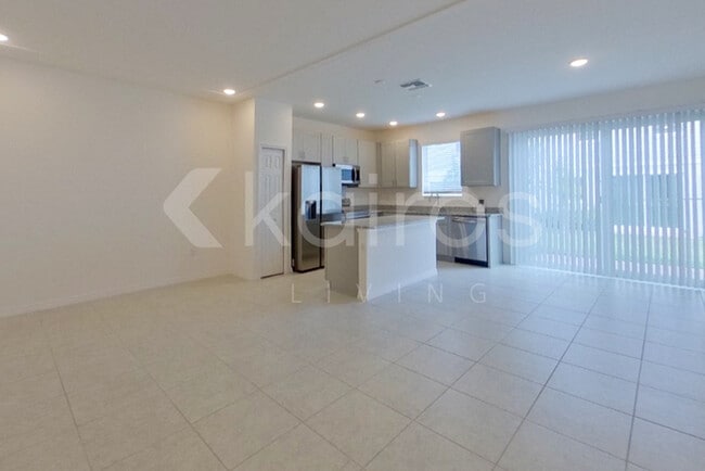 Photo - 34161 Rogallo Ln