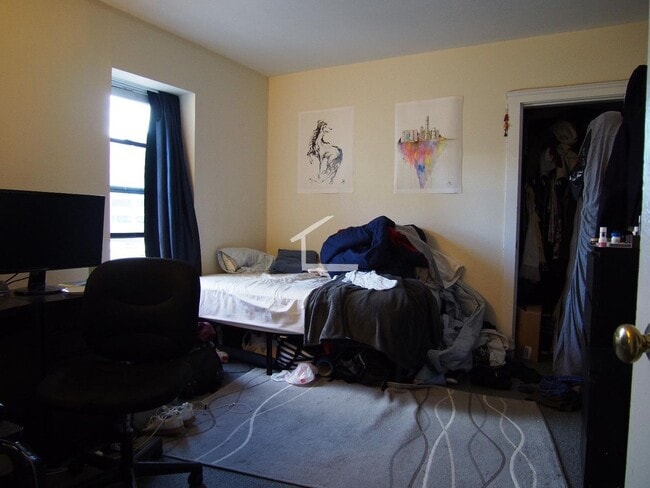 Photo - 9/1 Best deal in Kenmore area! 3BR in elevator building