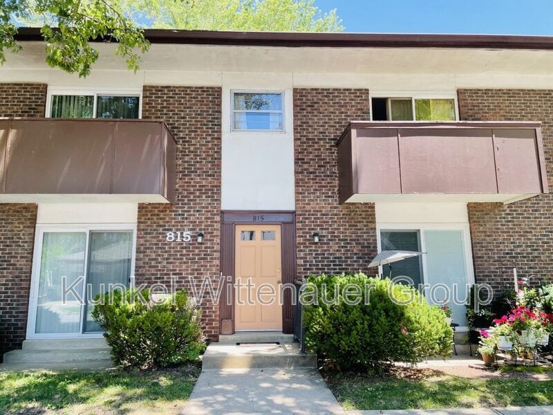 Photo - 815 Laurel St