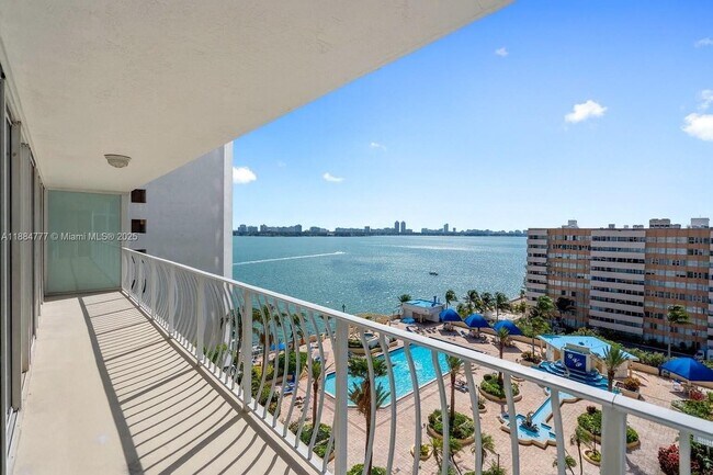 Building Photo - 7601 E Treasure Dr Unit 1123 Rental