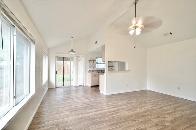 Photo - 10810 Parkland Woods Dr