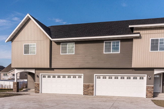 Photo - Triangle Townhomes - STUNNING UNITS!