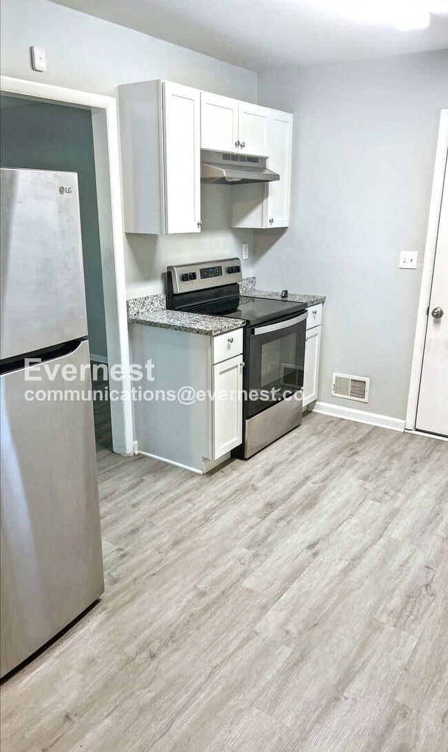 Photo - 13617 Craig Ave