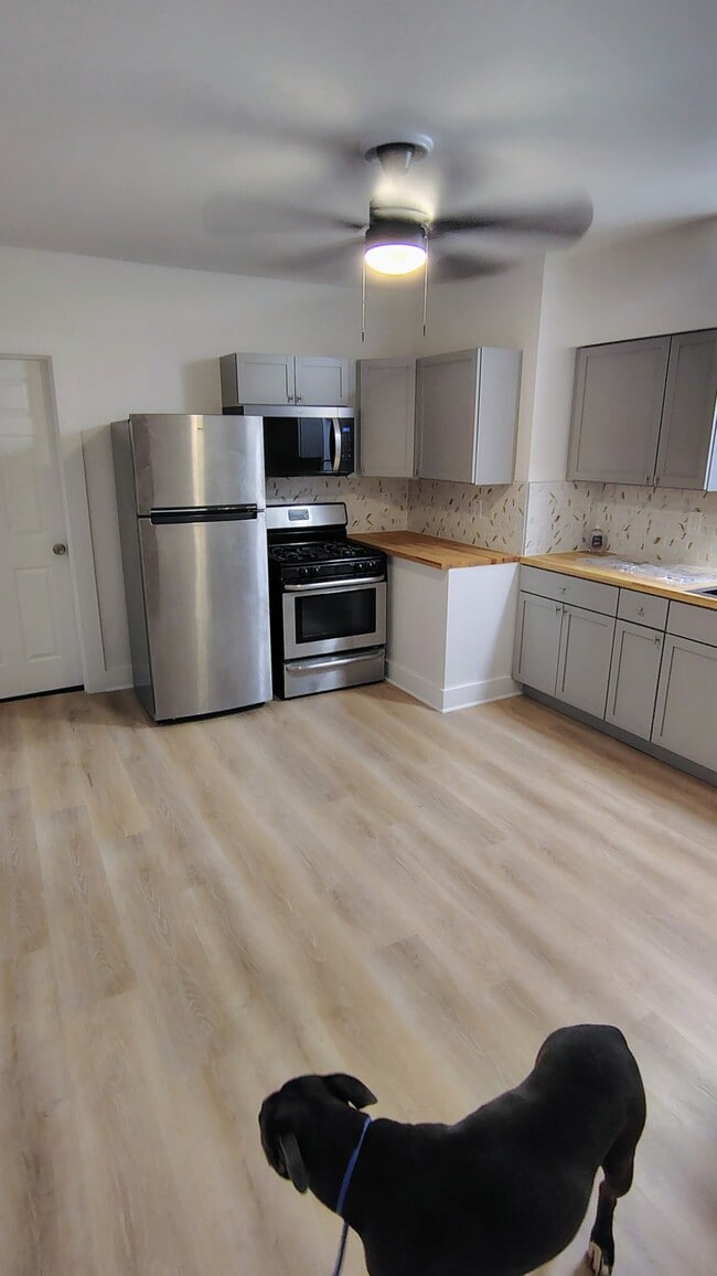 Photo - 544 Cherry St