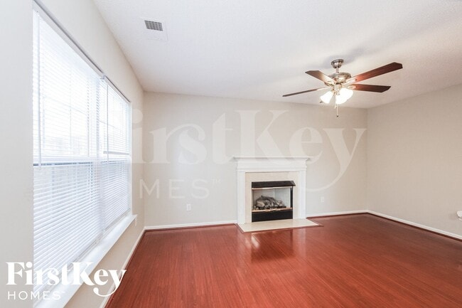 Photo - 4609 Sedgelane Dr