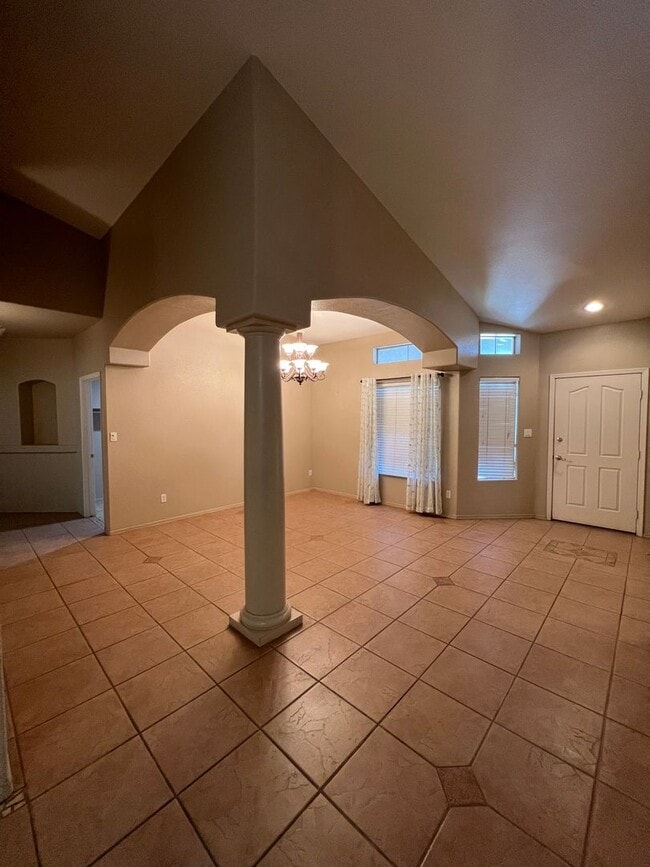 Photo - 3 BEDROOM HOME IN FALLS RANCH!