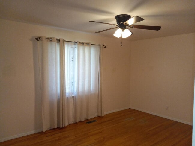 Photo - Beautiful Chesterfield Home in Desirable High Valley Neighborhood