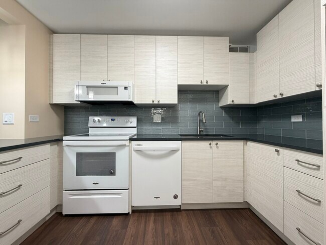 Photo - 211 E Ohio St Unit 1711