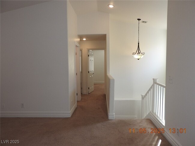 Building Photo - 240 Rustic Club Way