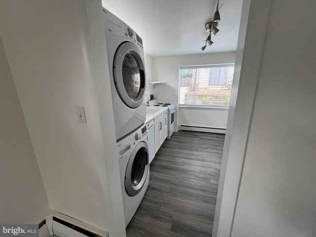 Building Photo - 454 Old Lancaster Rd Unit 6 Rental
