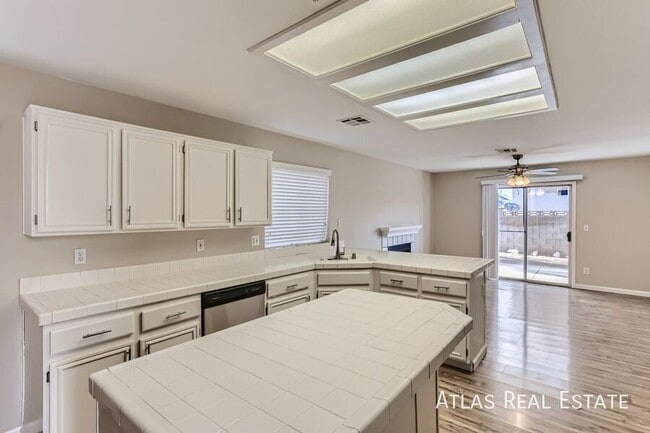 Photo - 8112 Dolphin Landing Dr