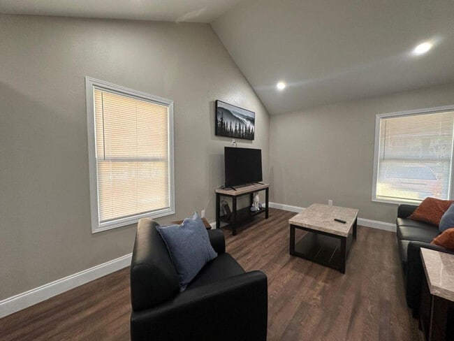 Photo - 810 Carson St Unidad ID1331737P