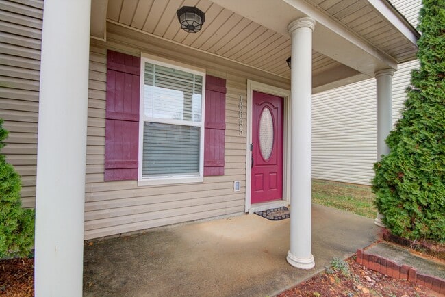 Photo - 16695 Wellhouse Dr