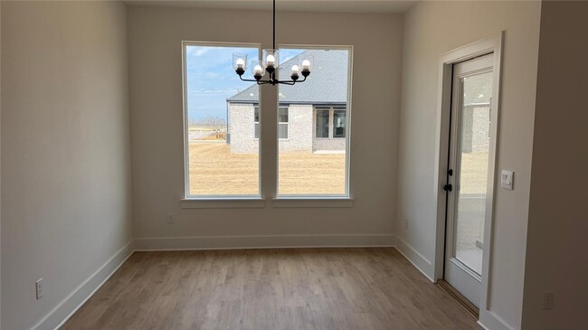 Photo - 2330 Longfellow Dr