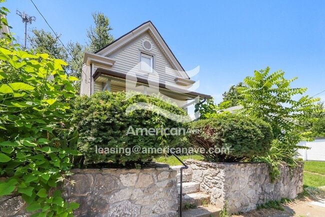 Photo - 820 Milton St